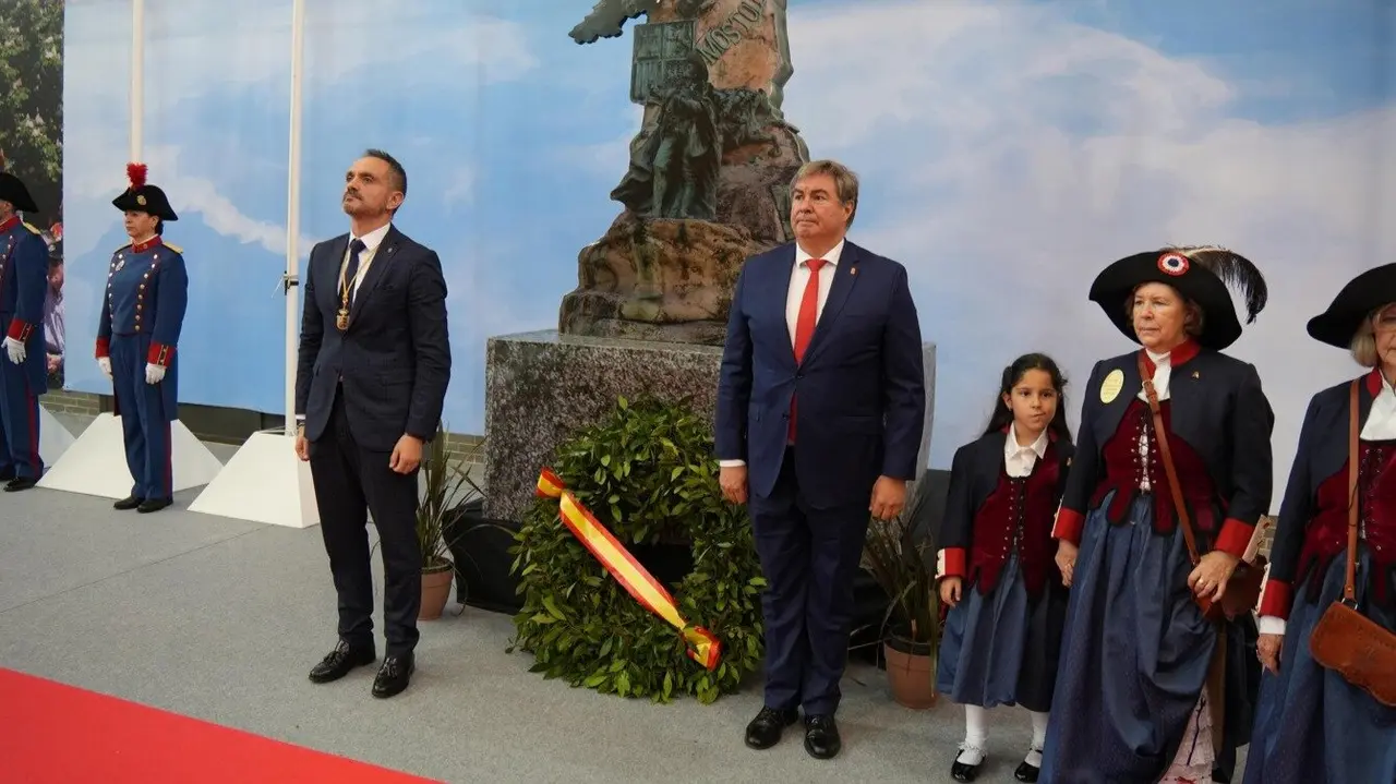 Móstoles reafirma su protagonismo en un emotivo acto de homenaje a los héroes de Independencia de 1808