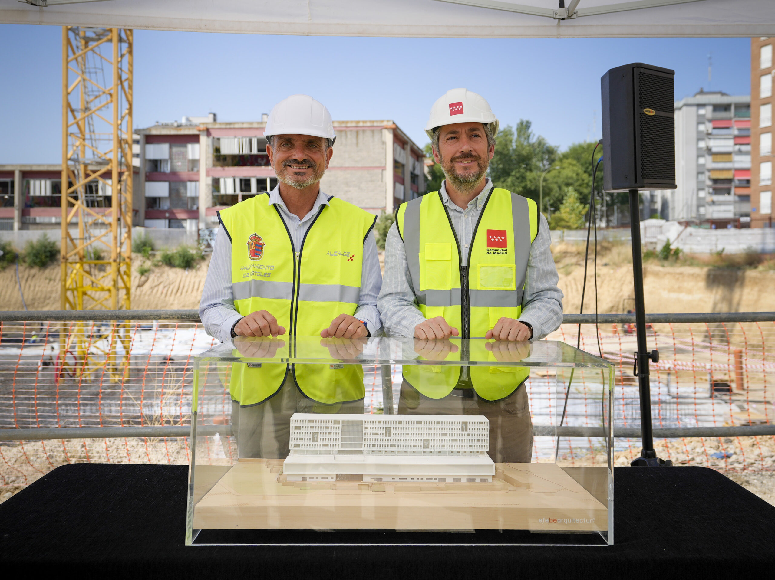 El alcalde y el consejero de Presidencia, Justicia y Administración Local visitan las obras del Palacio de la Justicia de Móstoles