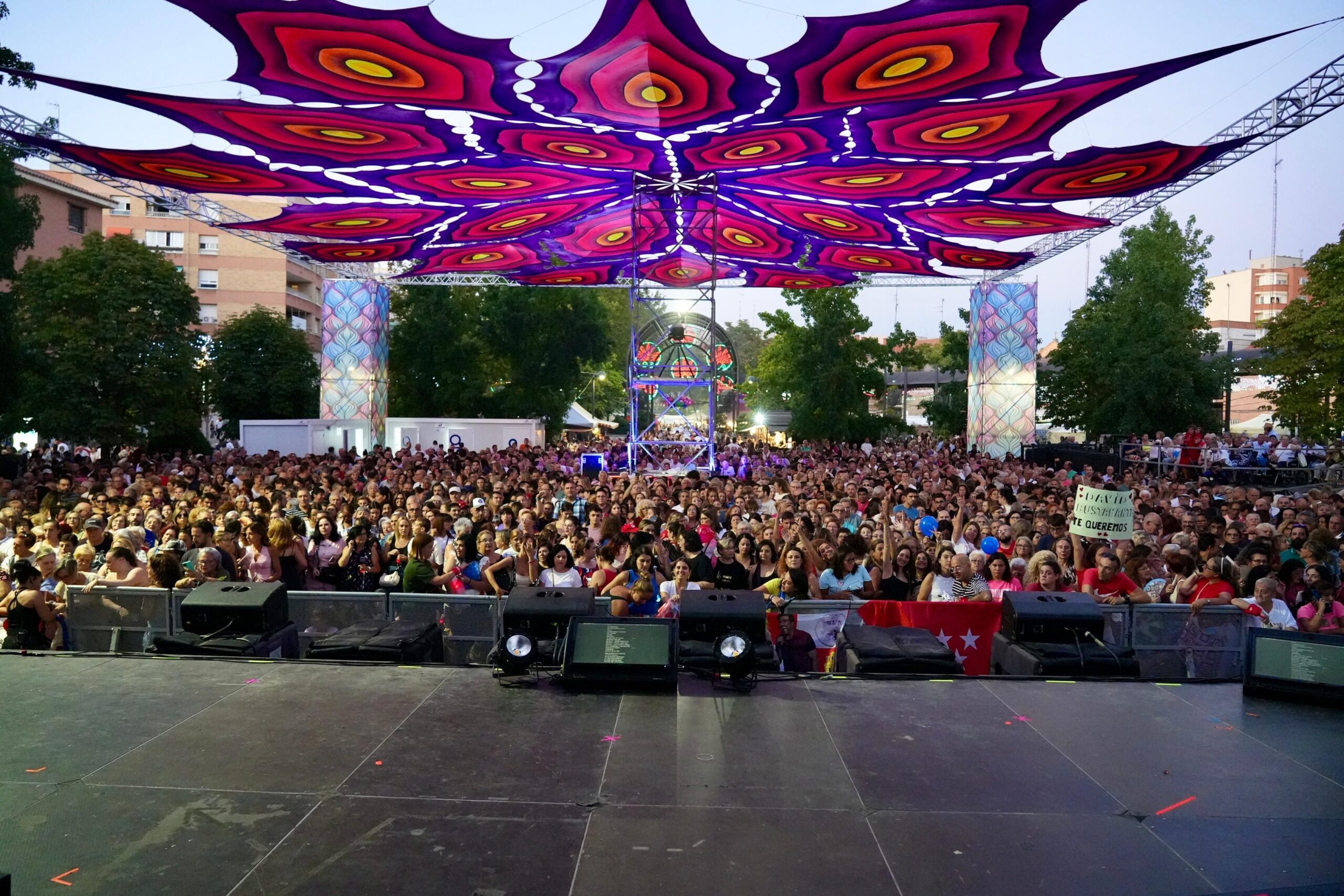 Las fiestas de Móstoles cierran con los conciertos de Beret y Siempre Así, en Liana y Pradillo