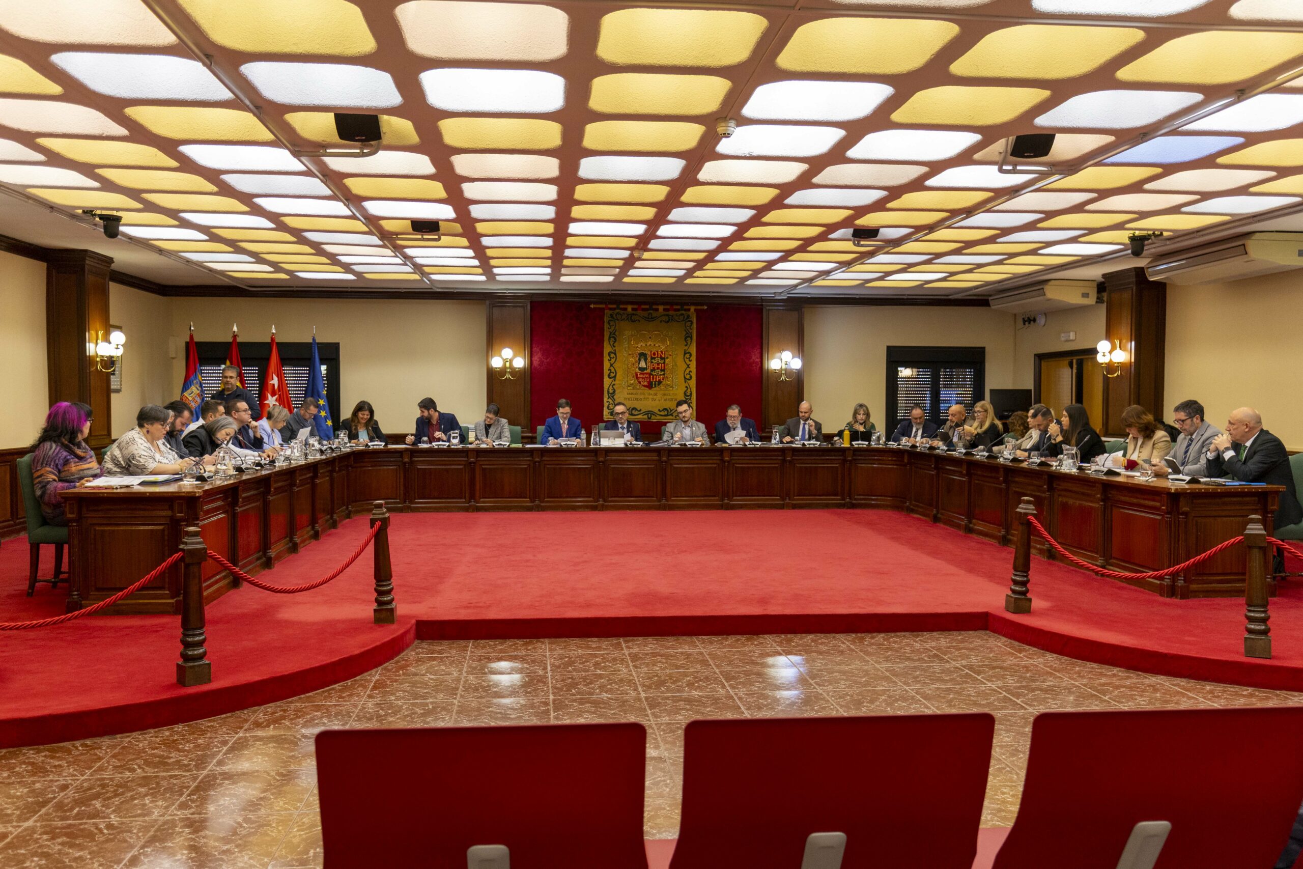 El Pleno de Móstoles aprueba medidas sobre la tasa de basuras, igualdad, cultura, acoso escolar y participación ciudadana