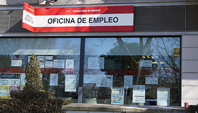 Continúa la tendencia a la baja del paro en Móstoles