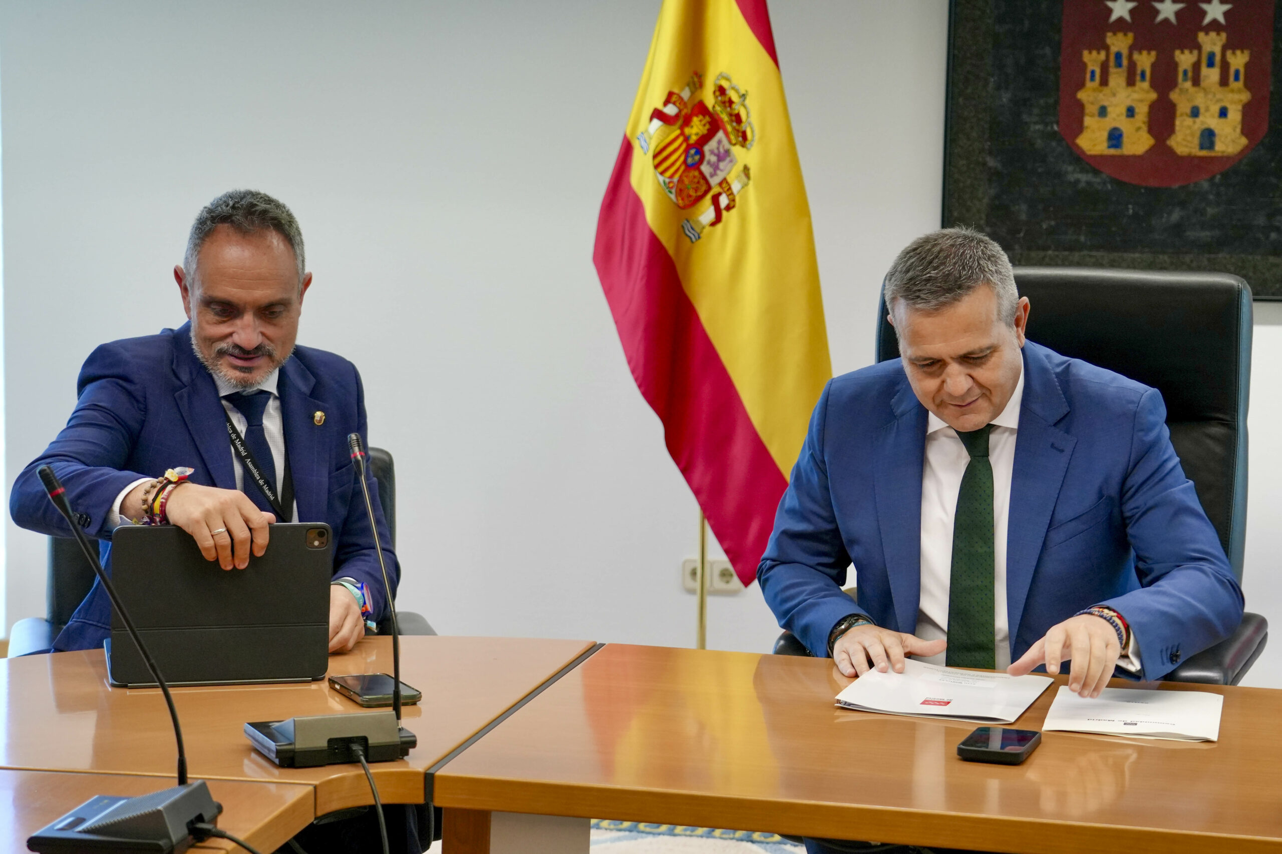 El alcalde de Móstoles mantiene una reunión de trabajo con el consejero de Vivienda, Transportes e Infraestructuras de la Comunidad de Madrid