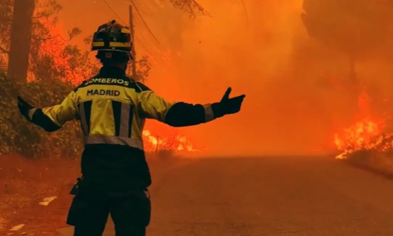 Móstoles, epicentro del dispositivo de emergencia, ha acogido a más de 400 evacuados por los incendios forestales